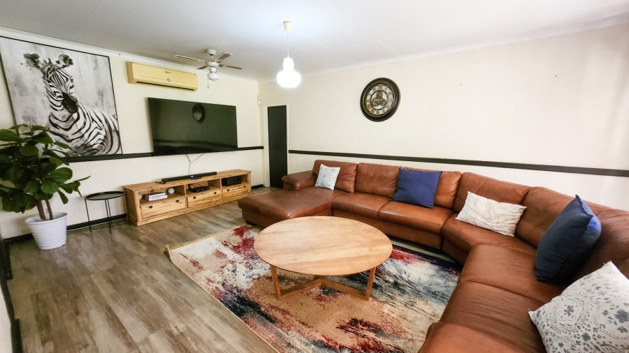 4 Bedroom Property for Sale in Wilkoppies North West